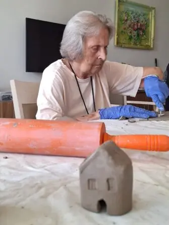 1000052995-1151x1536