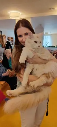 1743356556693-692x1536