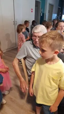 23d1d0fe-ac55-45e0-aa13-54f6b559865d-864x1536