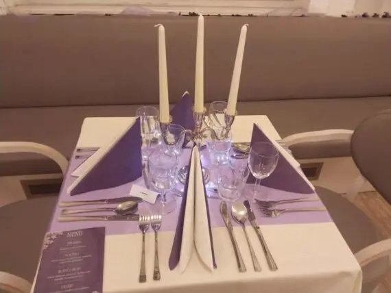 Večeře při svíčkách v SeniorCentru Chrudim