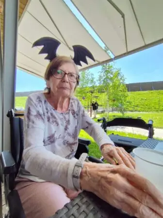 6f274eb0-05a5-4191-90a2-a9970d1f1d65-1153x1536