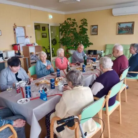 7f8d90a0-b3c7-4aeb-98d0-eae7c3211422