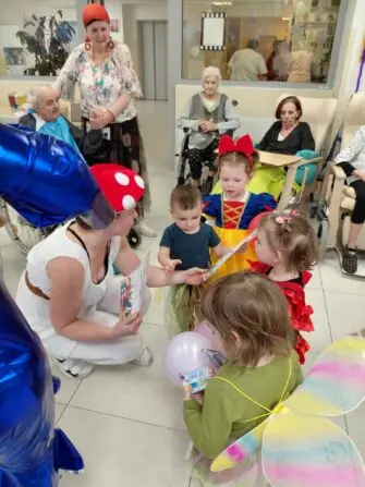 85698309-84fe-46b5-8771-9a3c3a2d7587