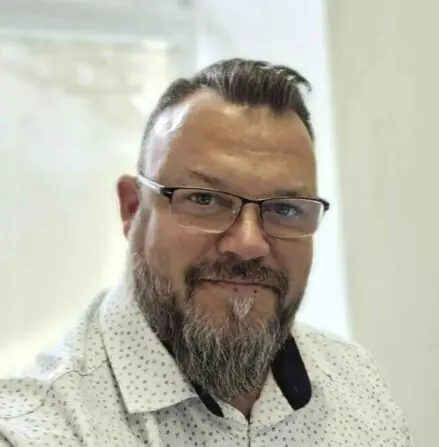 Michal-Skolaudy_Pisek-scaled-e1734384314382-1510x1536 - kopie