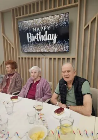 b280ef5e-8bb4-4ccb-8820-0f4ad40ae4b9