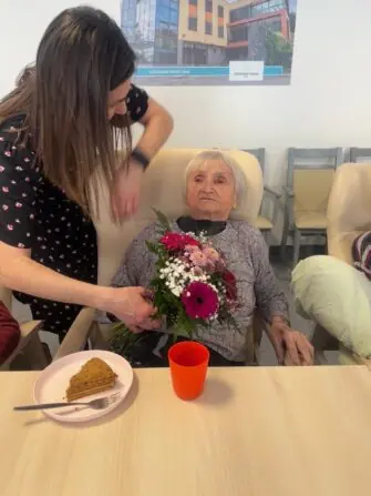 bc5094eb-27f6-4b0a-9790-f7a659470702