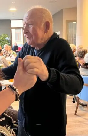 cc1c918a-7558-4010-b8e6-e353e3cb992d