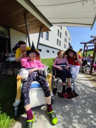 cfac5587-5290-49bb-84ab-4f7be869886e-1153x1536