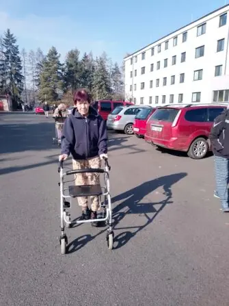 04b33ab3-f0d3-487a-b76f-e0fb47160f6d