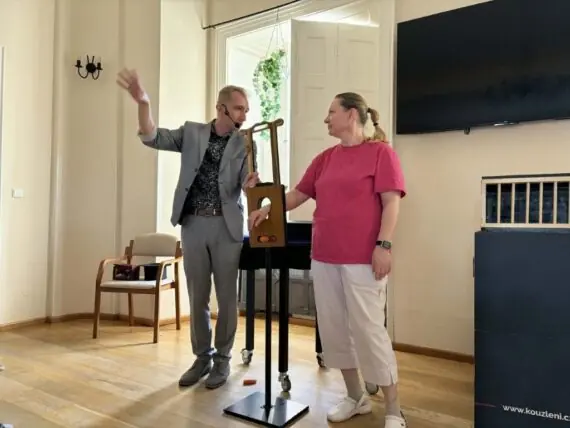 2026 03 kouzelník (13)