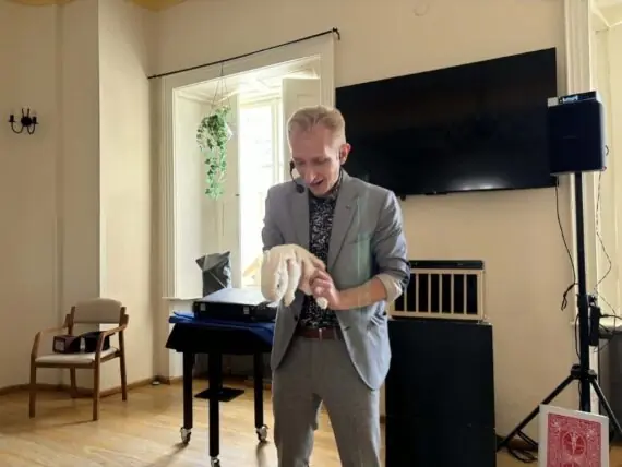 2026 03 kouzelník (6)