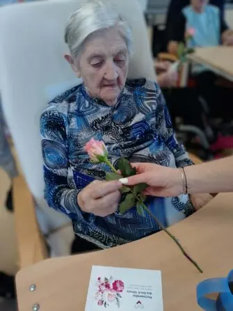 830554bc-ca5b-4af7-b96f-31914f6eb842