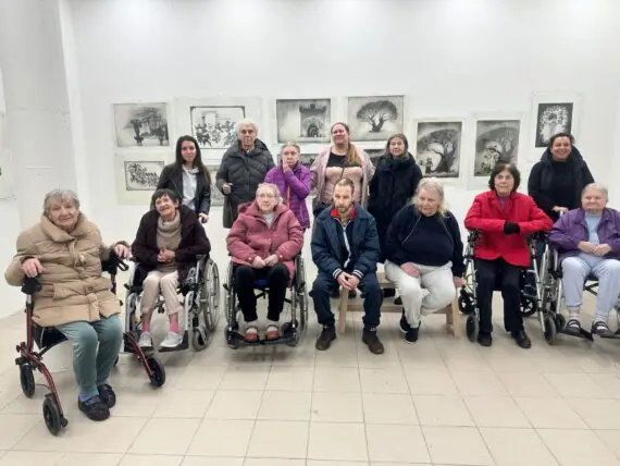 aa2da36d-d54a-4abc-8e93-1ceef41ea6b0