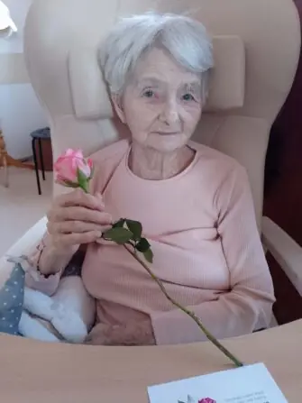 c1e53109-1707-4164-9b01-9f081141a546