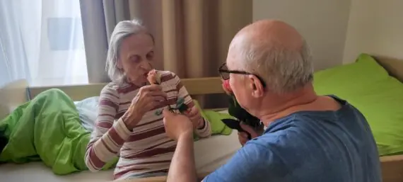 f69b2b0c-b63a-4fdb-94dd-032a9f2ddba1