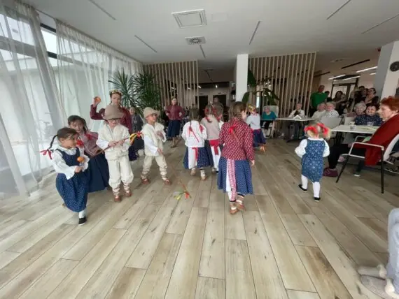 36ff4270-cb6f-47d2-ad32-c6acba105fe1