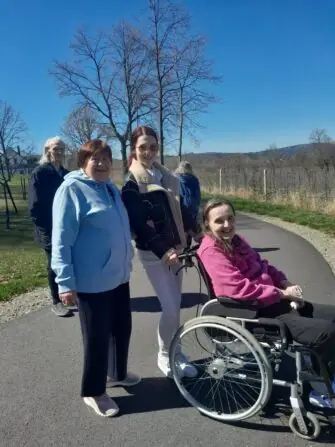 55bb2aa2-c34e-4797-81bf-1fb220626f6e