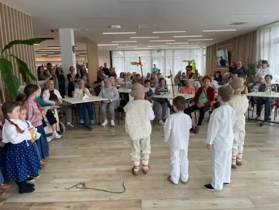 9d1879a4-eea1-4c38-a0cb-e2bdc529f281