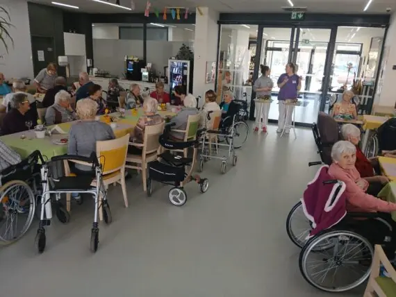 Velikonoční posezení (6)