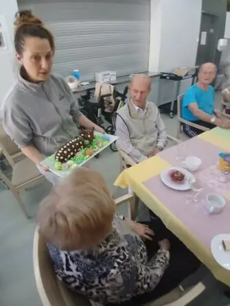 Velikonoční posezení (8)