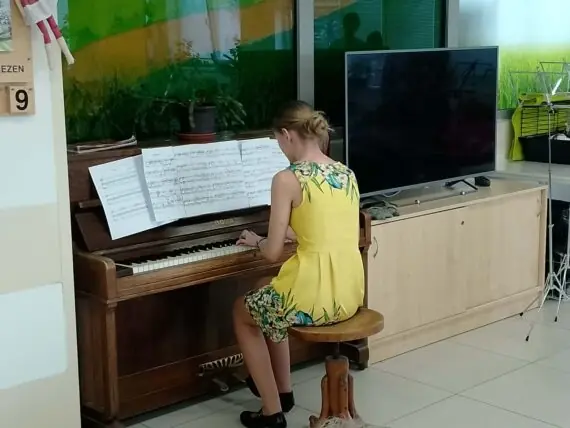 f515df0b-576c-4e29-93b8-60d51f2cae0c