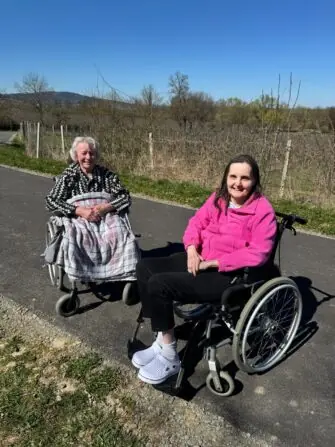 f7dd281a-9d1c-42a1-9432-8cd0f9b19baa