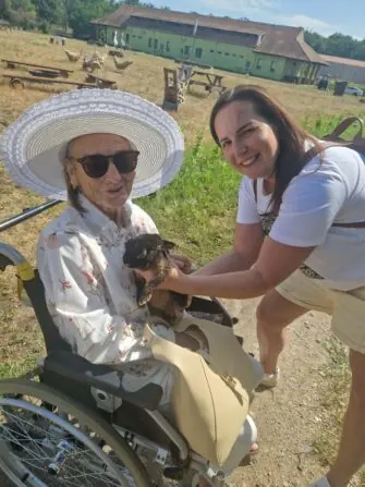 1000023900